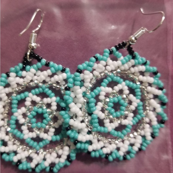 Earrings - Picture 6 of 6